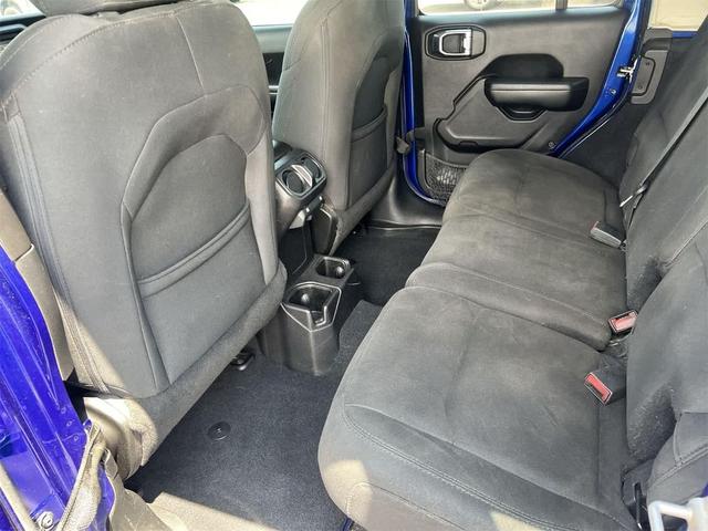 Photo of 2018 Ocean Blue Metallic Clearcoat Jeep Wrangler Unlimited