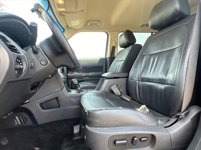 Photo of 2015 Guard Metallic Ford Flex