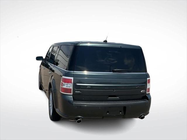 Photo of 2015 Guard Metallic Ford Flex