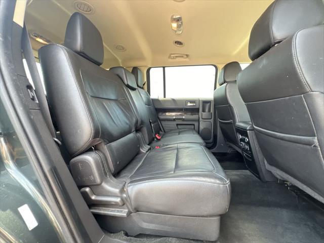 Photo of 2015 Guard Metallic Ford Flex