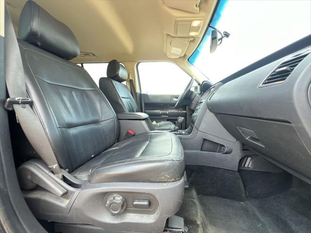Photo of 2015 Guard Metallic Ford Flex