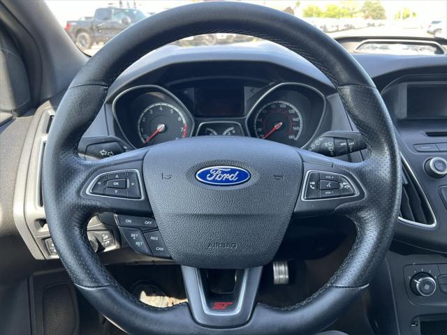 Photo of 2016 Shadow Black Ford Focus ST