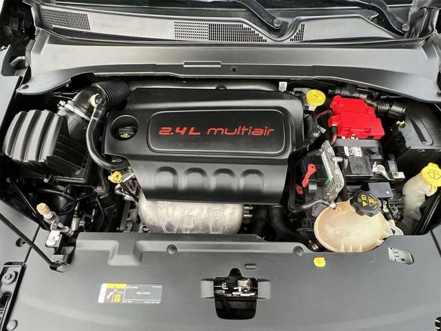 Photo of 2020 Diamond Black Crystal Pearlcoat Jeep Compass