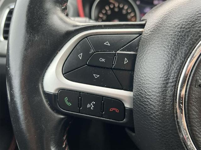 Photo of 2020 Diamond Black Crystal Pearlcoat Jeep Compass