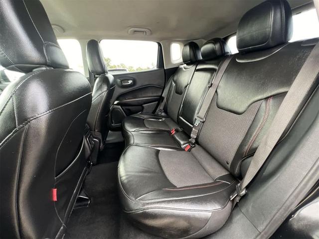 Photo of 2020 Diamond Black Crystal Pearlcoat Jeep Compass