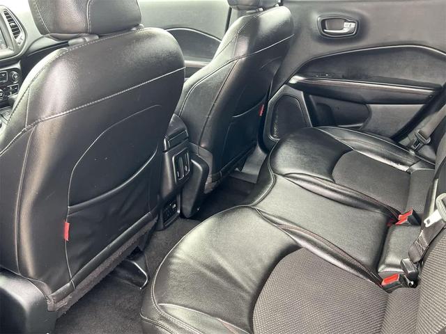 Photo of 2020 Diamond Black Crystal Pearlcoat Jeep Compass