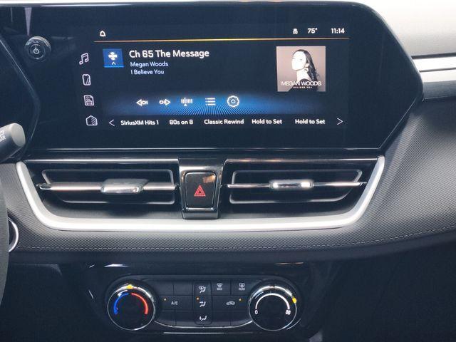 Photo of 2024 Summit White Chevrolet Trailblazer