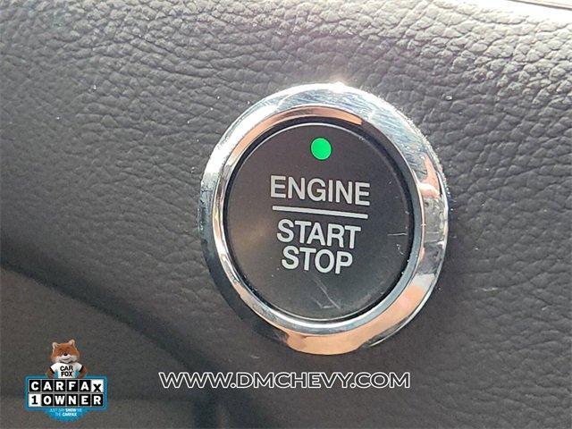 Photo of 2021 White Ford Edge