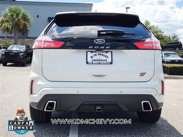 Photo of 2021 White Ford Edge