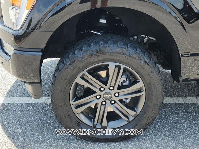 Photo of 2022 Black Metallic Ford F-150