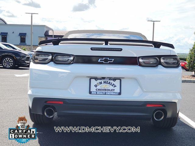 Photo of 2023 Summit White Chevrolet Camaro