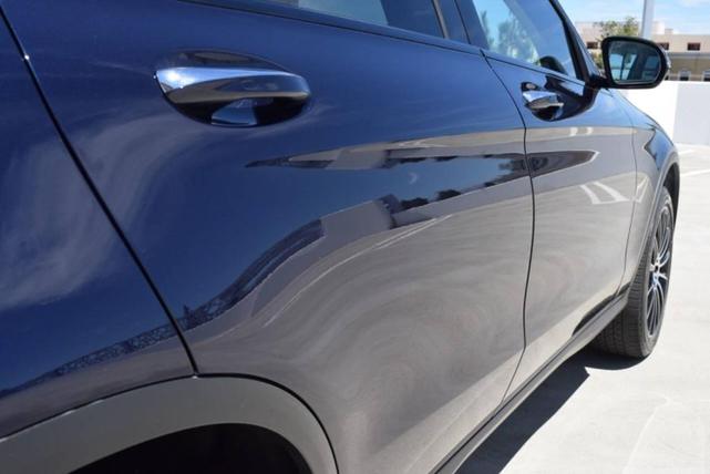 Photo of 2017 Blue Mercedes-Benz GLC 300