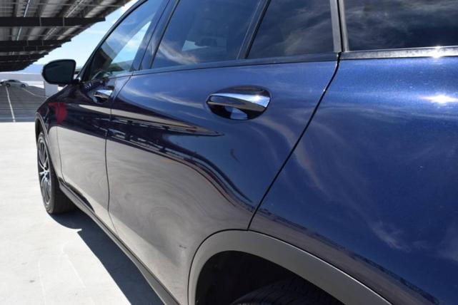 Photo of 2017 Blue Mercedes-Benz GLC 300