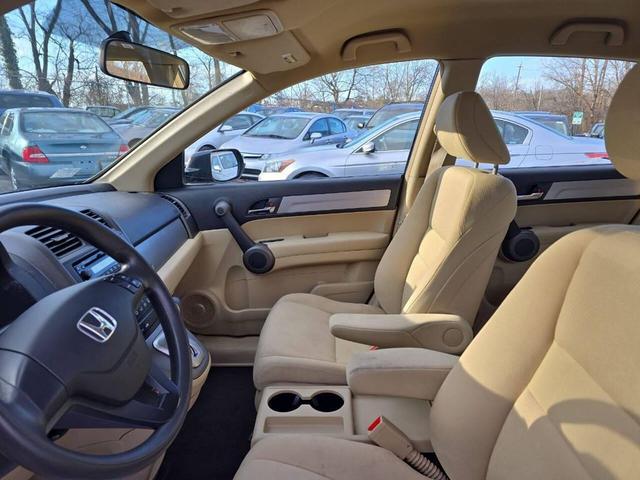 Photo of 2010 Crystal Black Pearl Honda CR-V