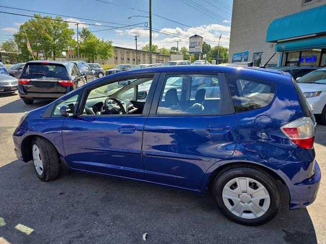 Photo of 2013 Blue Raspberry Metallic Honda Fit