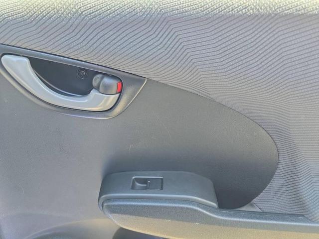 Photo of 2013 Blue Raspberry Metallic Honda Fit