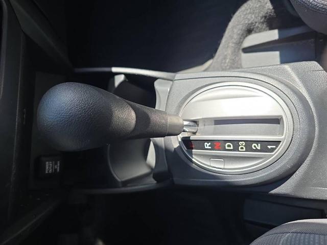 Photo of 2013 Blue Raspberry Metallic Honda Fit