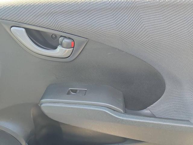 Photo of 2013 Blue Raspberry Metallic Honda Fit
