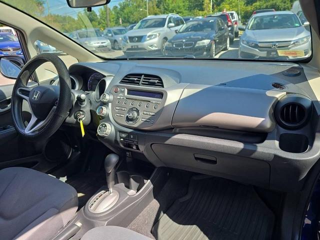 Photo of 2013 Blue Raspberry Metallic Honda Fit