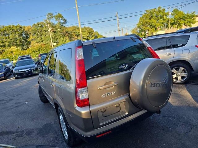 Photo of 2005 Sahara Sand Metallic Honda CR-V