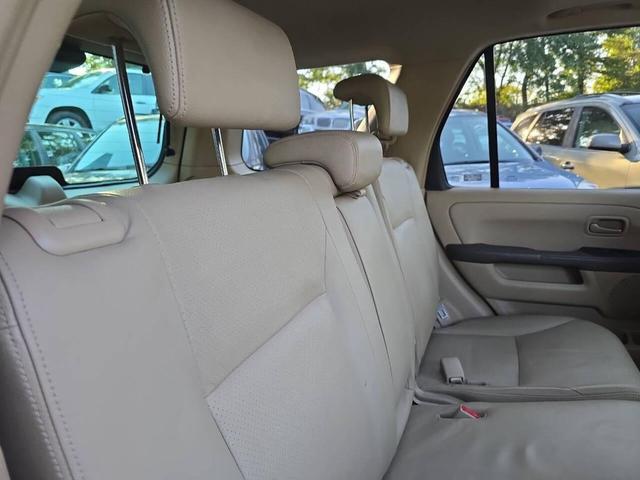 Photo of 2005 Sahara Sand Metallic Honda CR-V