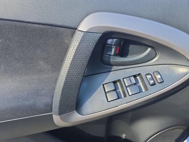 Photo of 2008 Classic Silver Metallic Toyota RAV4