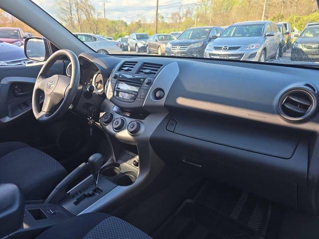 Photo of 2008 Classic Silver Metallic Toyota RAV4