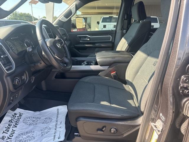Photo of 2022 Granite Crystal Clearcoat Metallic RAM 1500