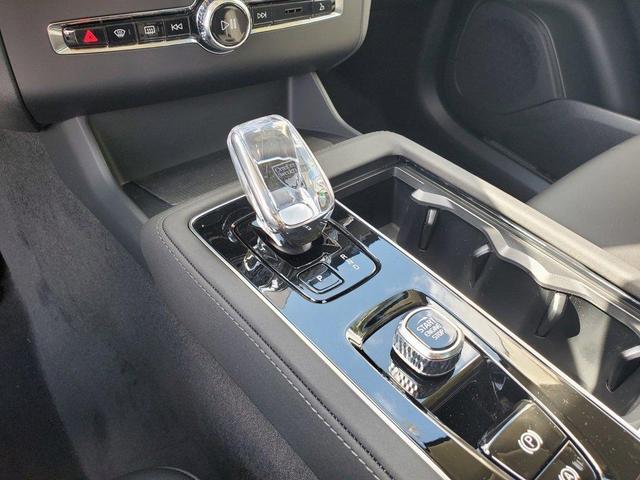 Photo of 2025 Denim Blue Metallic Volvo XC90