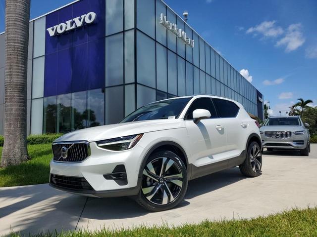 2023 Volvo XC40