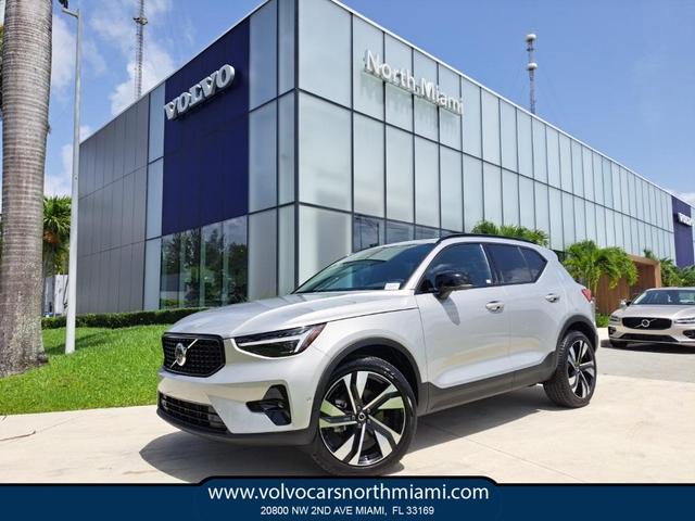 2024 Volvo XC40