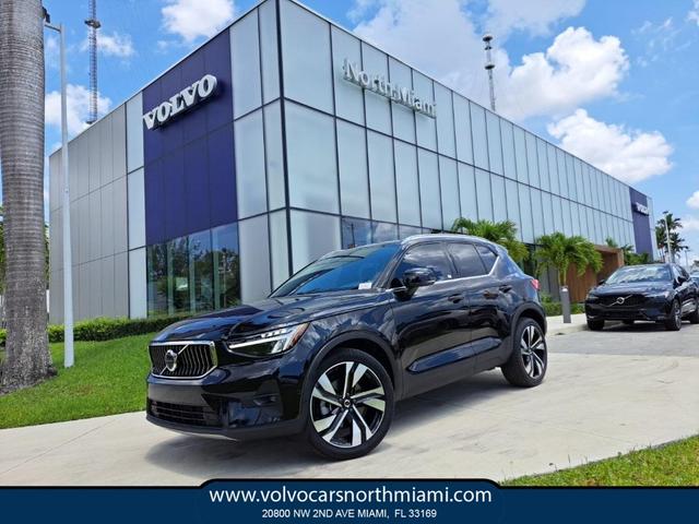 2023 Volvo XC40
