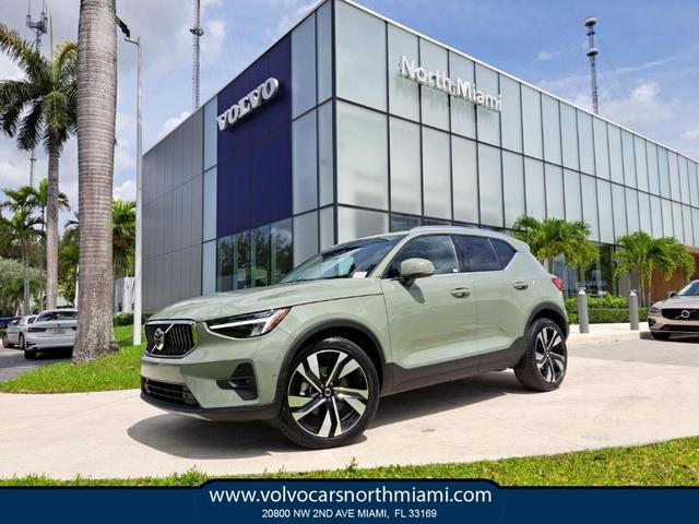 2023 Volvo XC40