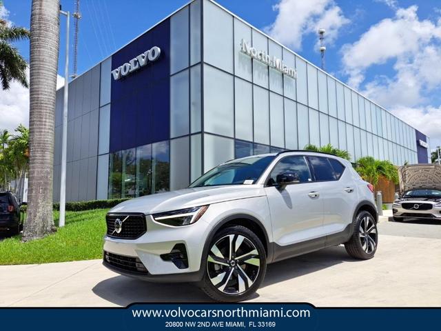 2023 Volvo XC40