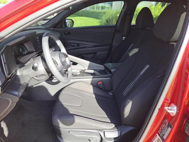 Photo of 2025 Red Hyundai ELANTRA