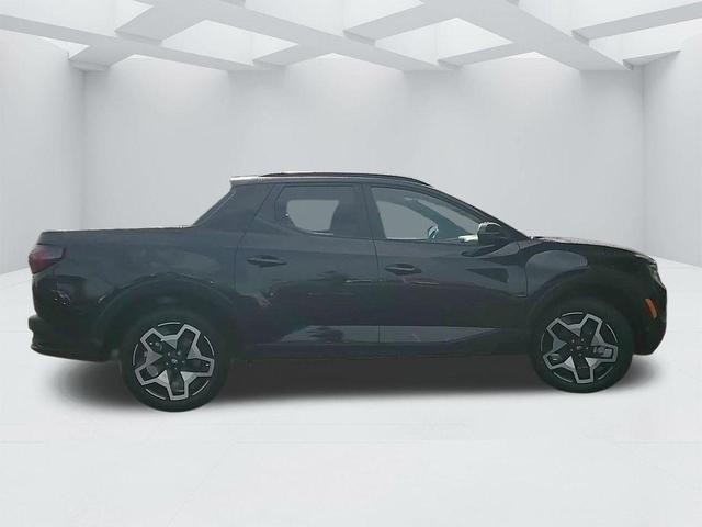 Photo of 2024 Phantom Black Hyundai SANTA CRUZ