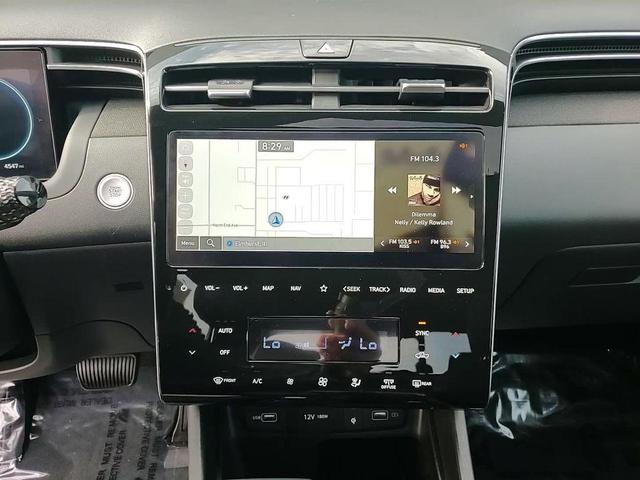 Photo of 2024 Phantom Black Hyundai SANTA CRUZ