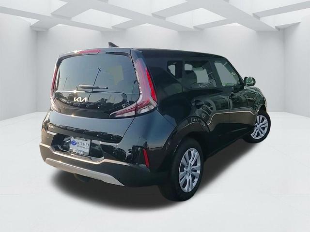 Photo of 2023 Fusion Orange Kia Soul