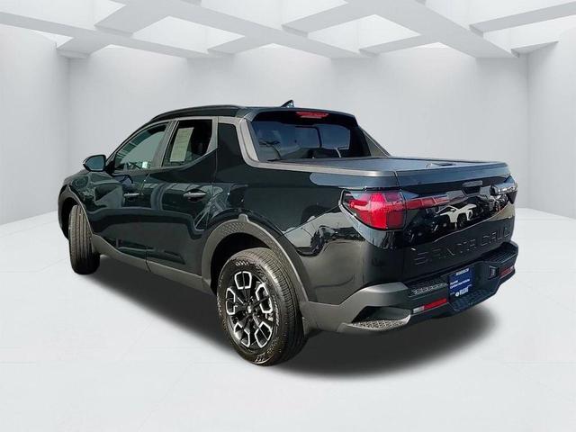 Photo of 2024 Phantom Black Hyundai SANTA CRUZ