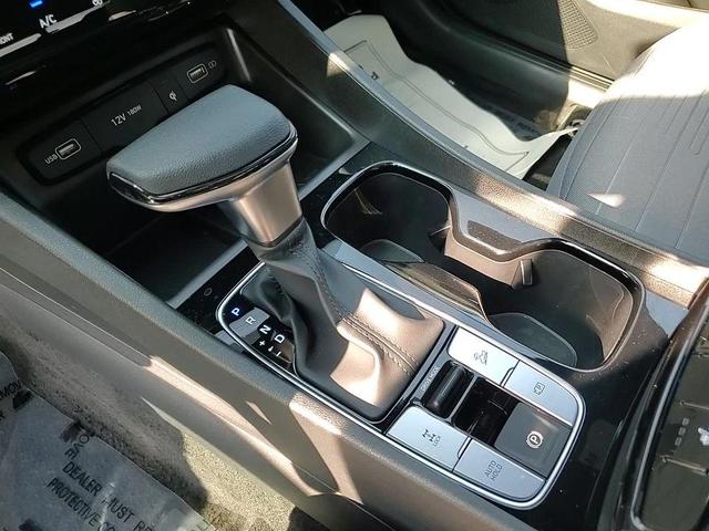 Photo of 2024 Phantom Black Hyundai SANTA CRUZ