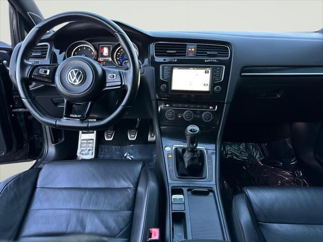 Photo of 2016 Deep Black Pearl Volkswagen Golf R