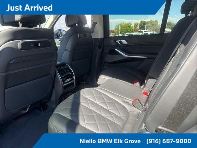 Photo of 2025 Skyscraper Grey Metallic BMW X7