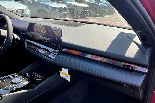 Photo of 2026 Vegas Red Metallic BMW i5