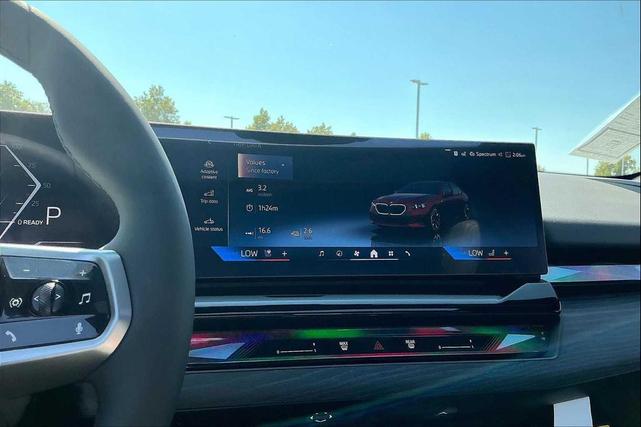 Photo of 2026 Vegas Red Metallic BMW i5
