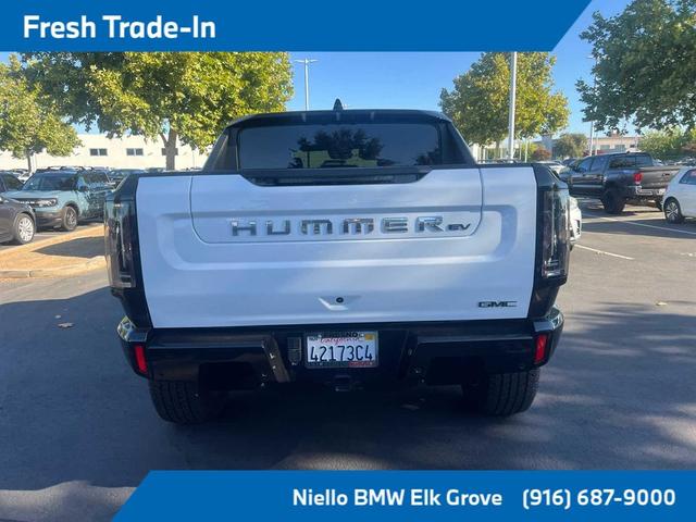 Photo of 2025 Interstellar White GMC HUMMER EV Pickup
