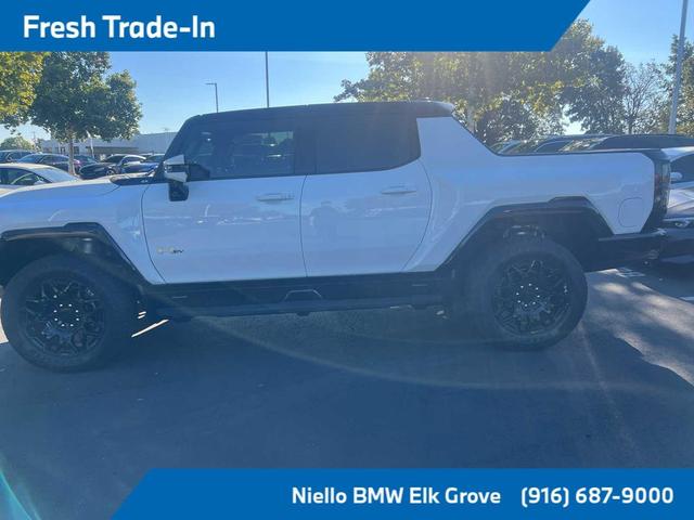 Photo of 2025 Interstellar White GMC HUMMER EV Pickup