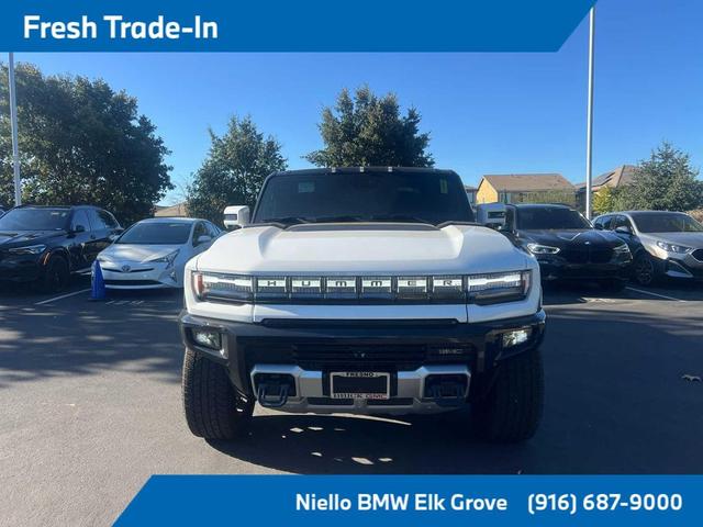 Photo of 2025 Interstellar White GMC HUMMER EV Pickup