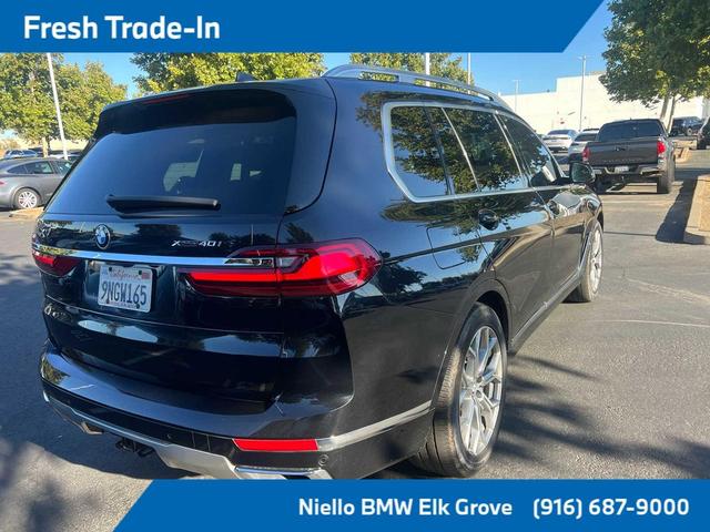 Photo of 2020 Black Sapphire Metallic BMW X7