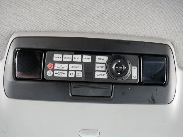 Photo of 2017 White Diamond Pearl Acura MDX