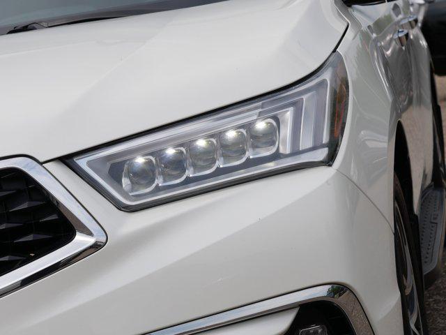 Photo of 2017 White Diamond Pearl Acura MDX